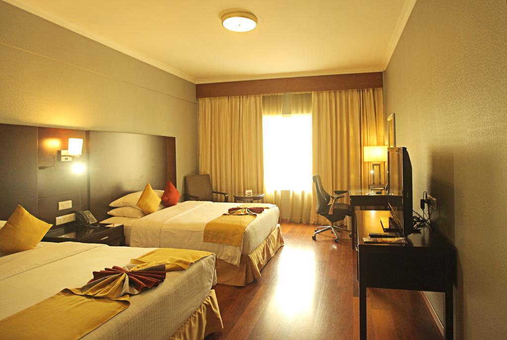 Asiana Hotel Chennai Exterior photo