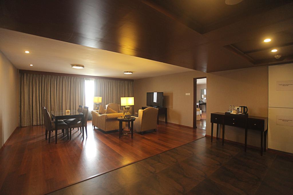 Asiana Hotel Chennai Exterior photo