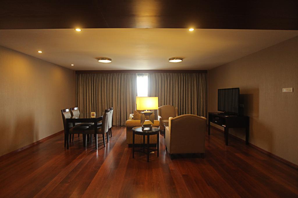 Asiana Hotel Chennai Exterior photo