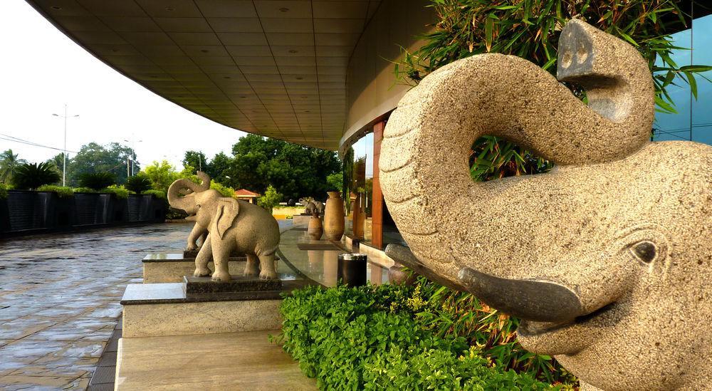 Asiana Hotel Chennai Exterior photo