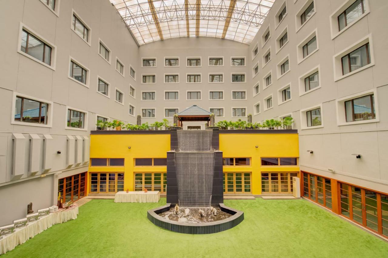 Asiana Hotel Chennai Exterior photo